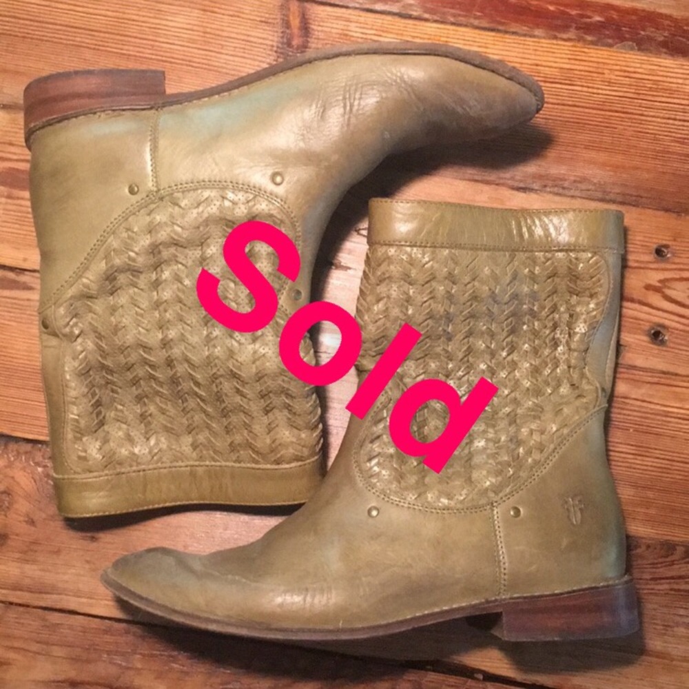 Green leather Frye boots 8.5